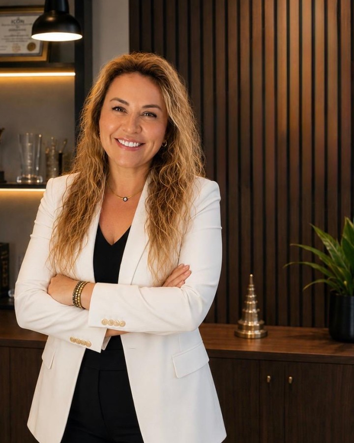 Icon World Realty kurucusu ve gayrimenkul danışmanı Özlem Yıldırım
